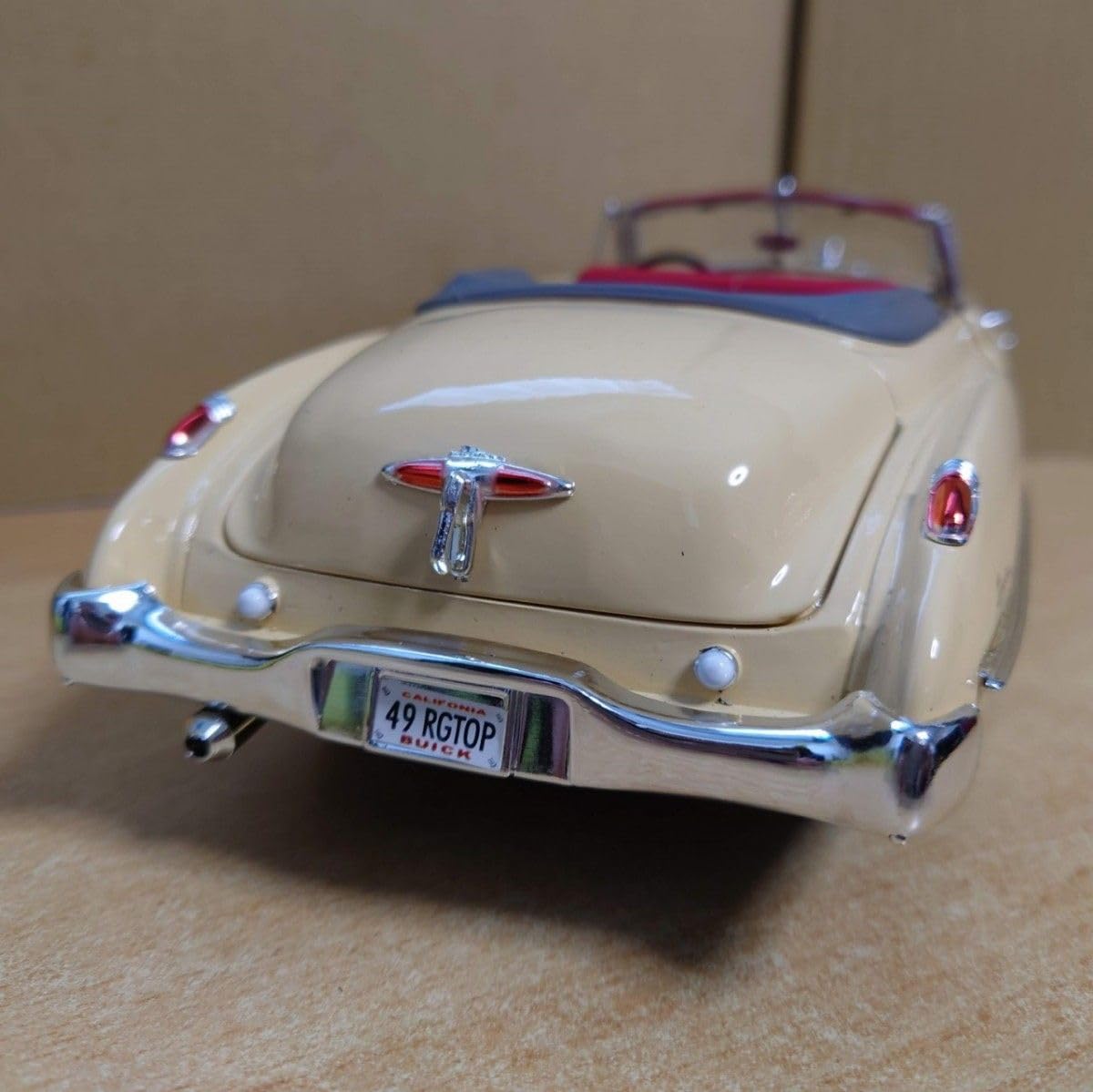 Amazon.co.jp: 1 18 ビュイック ロードマスター 1949 Buick Roadmaster